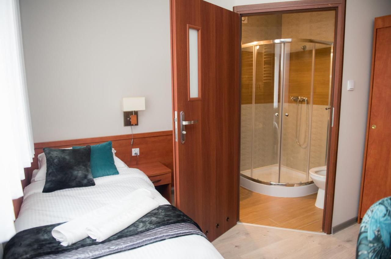 Geris Aparthotel Częstochowa Exteriör bild