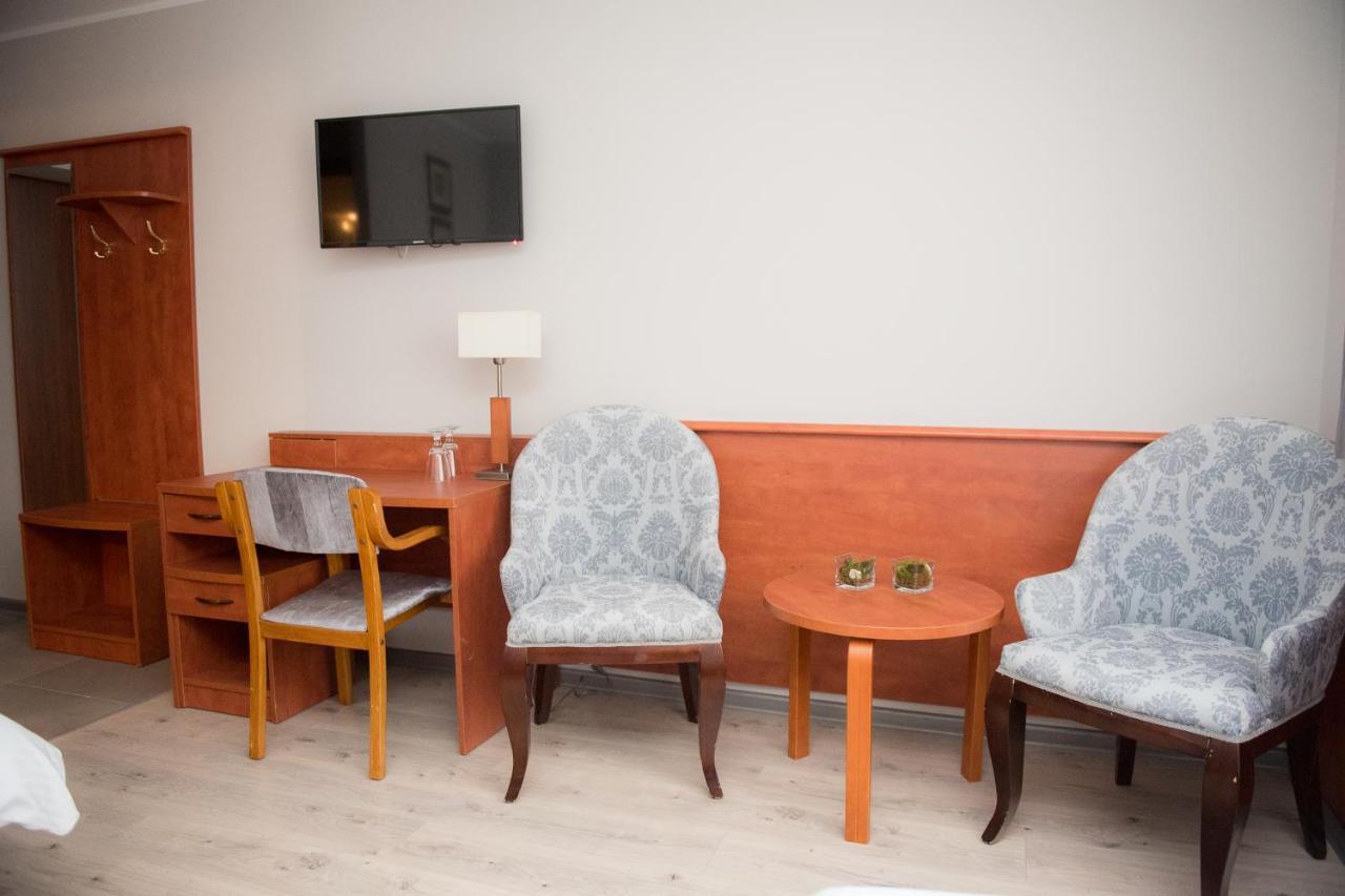 Geris Aparthotel Częstochowa Exteriör bild