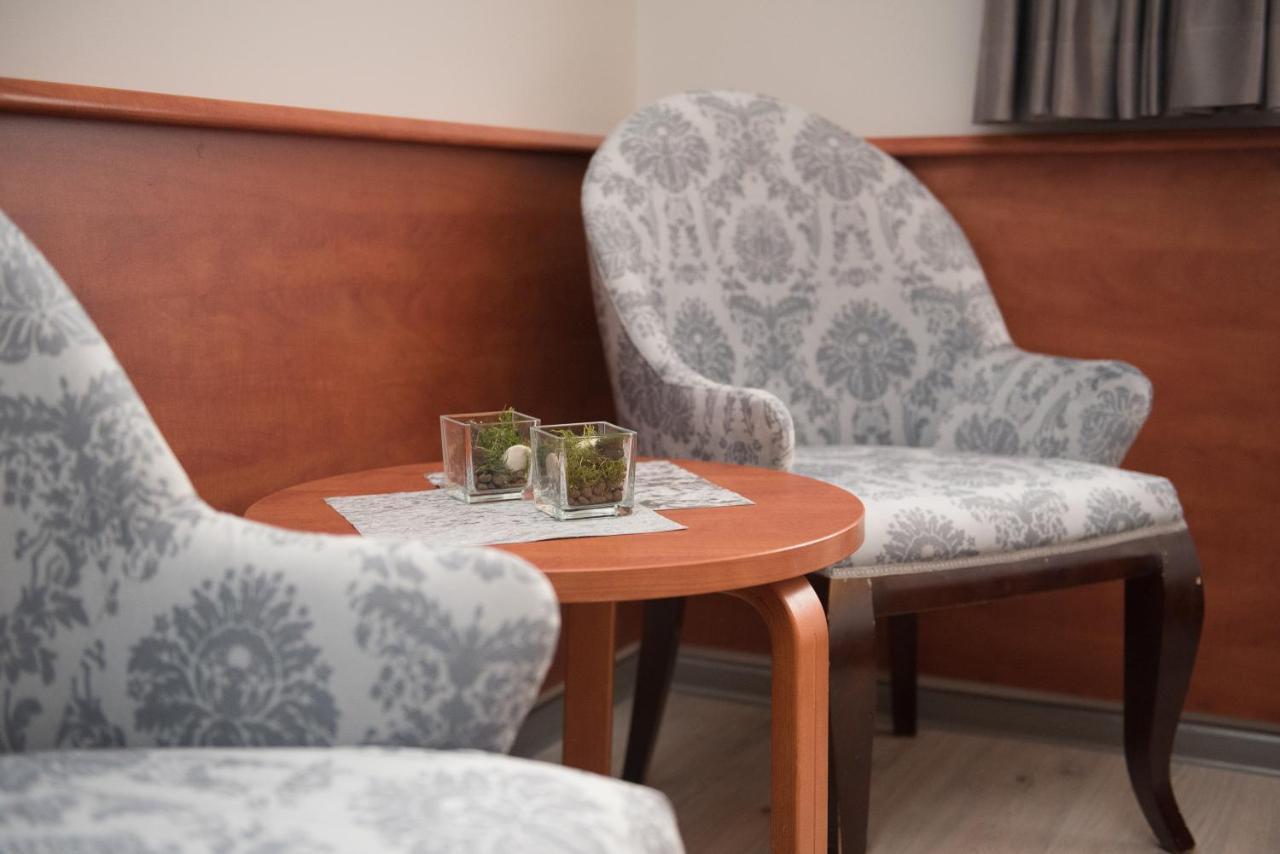 Geris Aparthotel Częstochowa Exteriör bild
